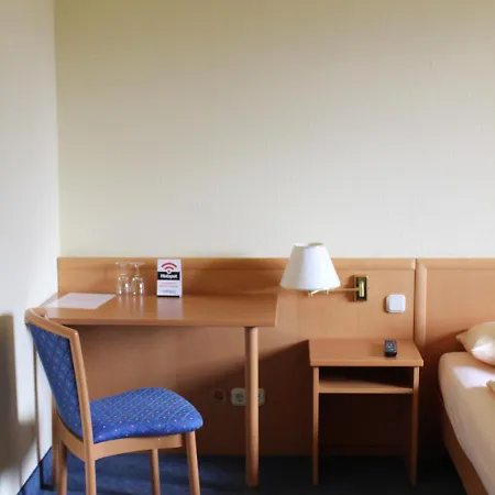 Hotel Vom Land Zum 3*