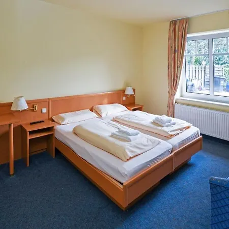 Hotel Vom Land Zum 3*
