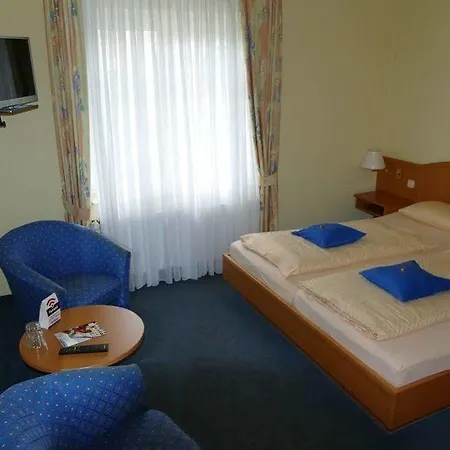 Hotel Vom Land Zum